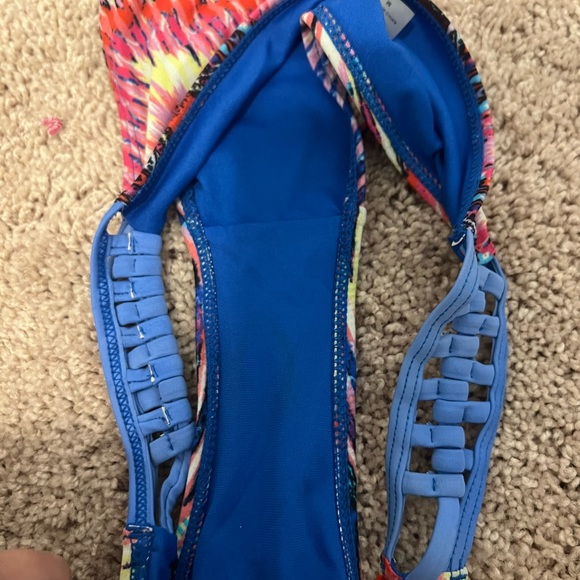 Bathing suit - Picture 2 of 2